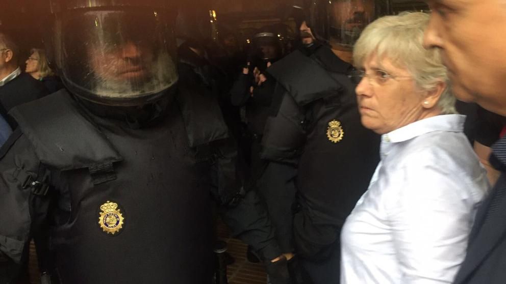 oh my god twitter doesn’t include alt text from images in their API